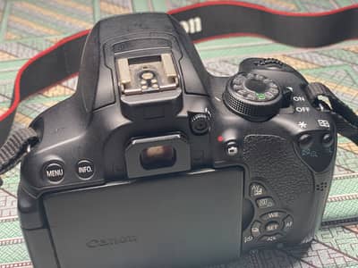 Canon 700D