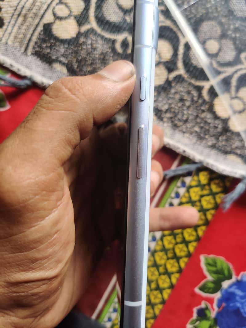 Google Pixel 7a 2