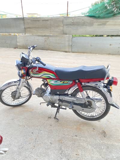 Honda cd 70cc red