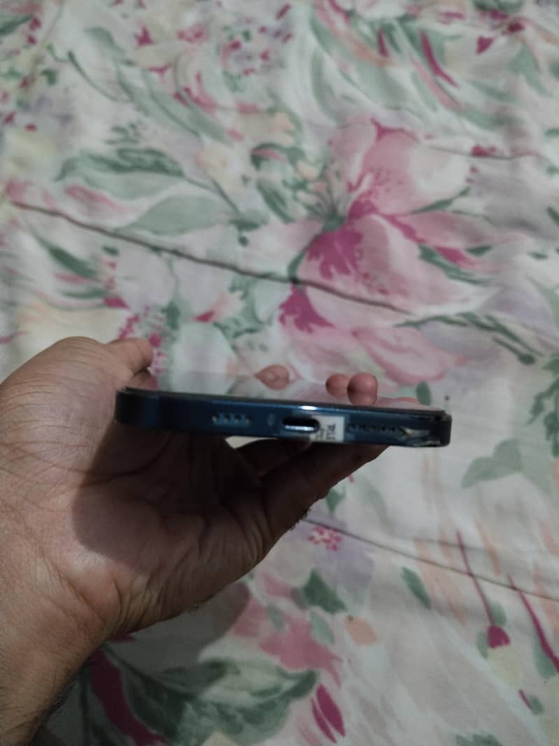 Apple iPhone 12 Pro Max 3
