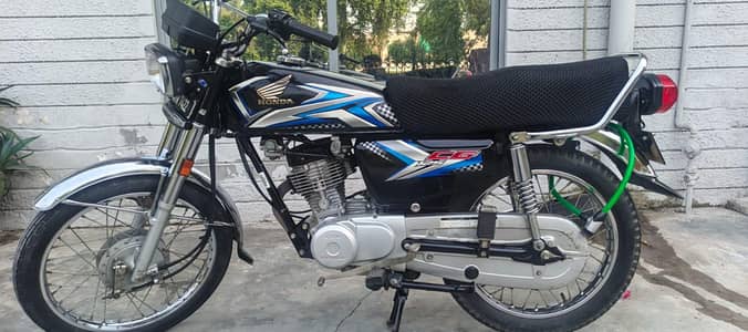 Honda CG 125 for sale. First owner. Geniune millage. urgent sale