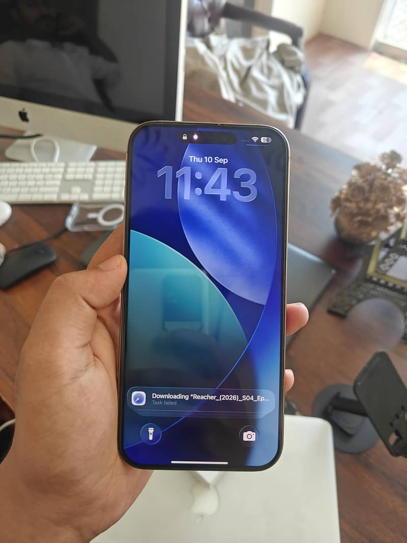 Apple iPhone 16 Pro Max 4