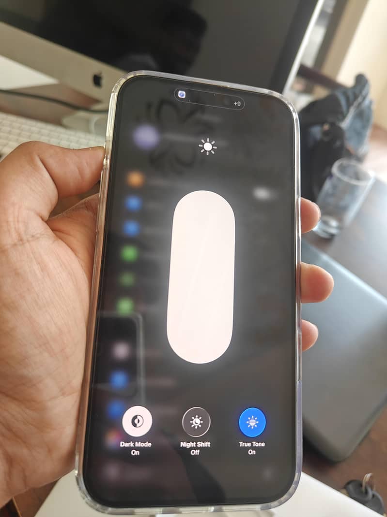 Apple iPhone 16 Pro Max 6