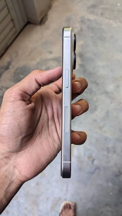 Apple iPhone 15 Pro