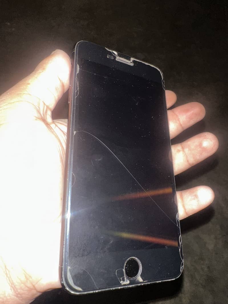 Apple iPhone 7 Plus 1