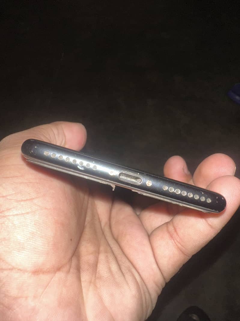 Apple iPhone 7 Plus 3