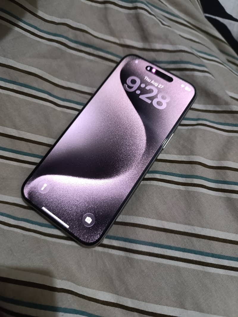 Apple iPhone 15 Pro Max 3