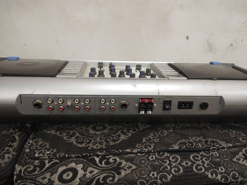 audio & DVD amplifier 6