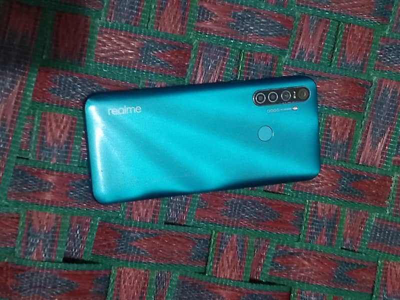 Realme 5i 4