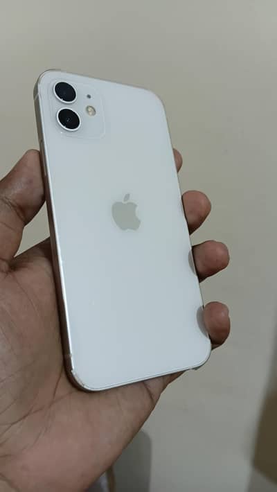 Apple iPhone 12