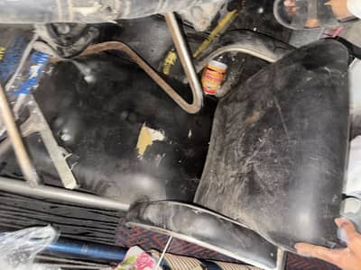Sofas scrap poshing damage  repair hona wala han