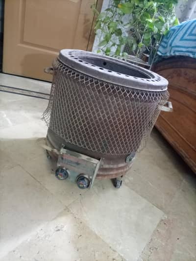 Small Iron Tandoor for Home Kitchen (Excellent Condition)