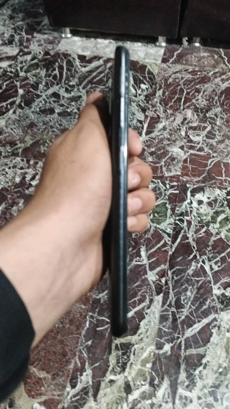 OPPO A76 3