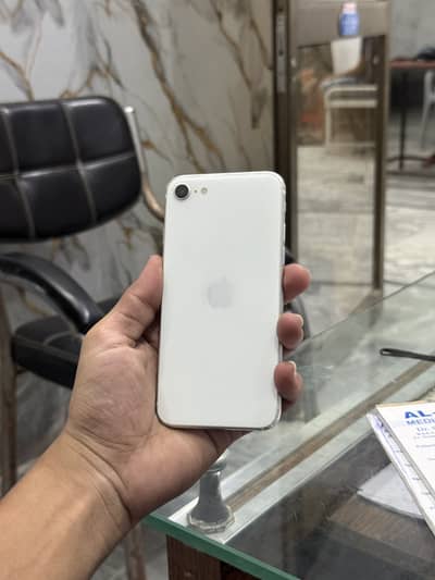 Apple iPhone SE
