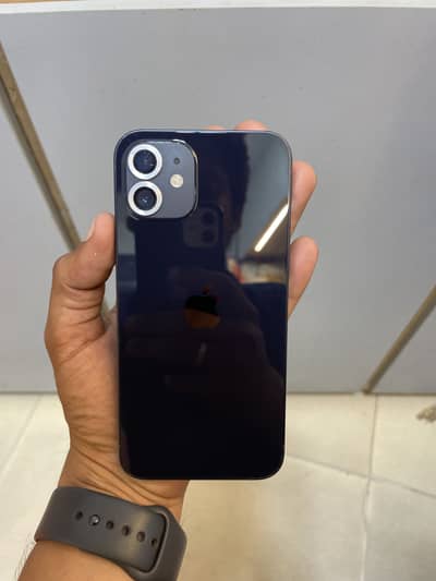Apple iPhone 12