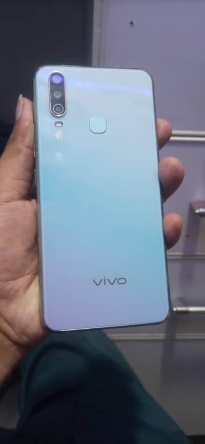Vivo Y17