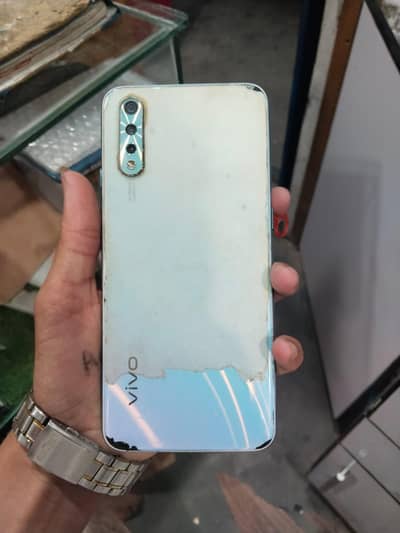 Vivo S1