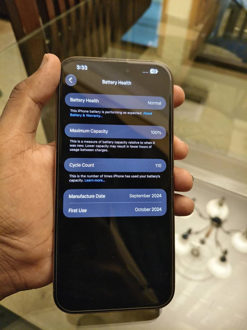 Apple iPhone 16 Pro Max 1