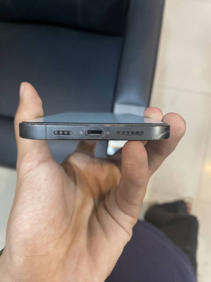 Apple iPhone 12 Pro Max 1