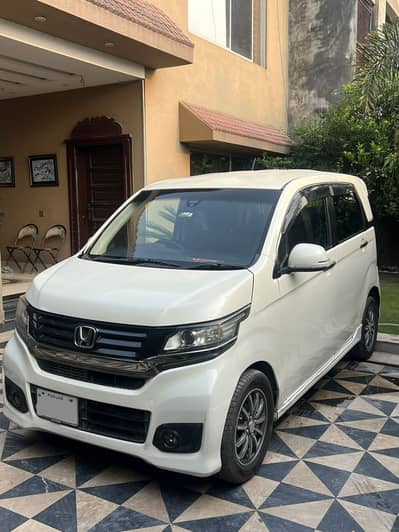 Honda N Wgn Custom 2014 / 2017