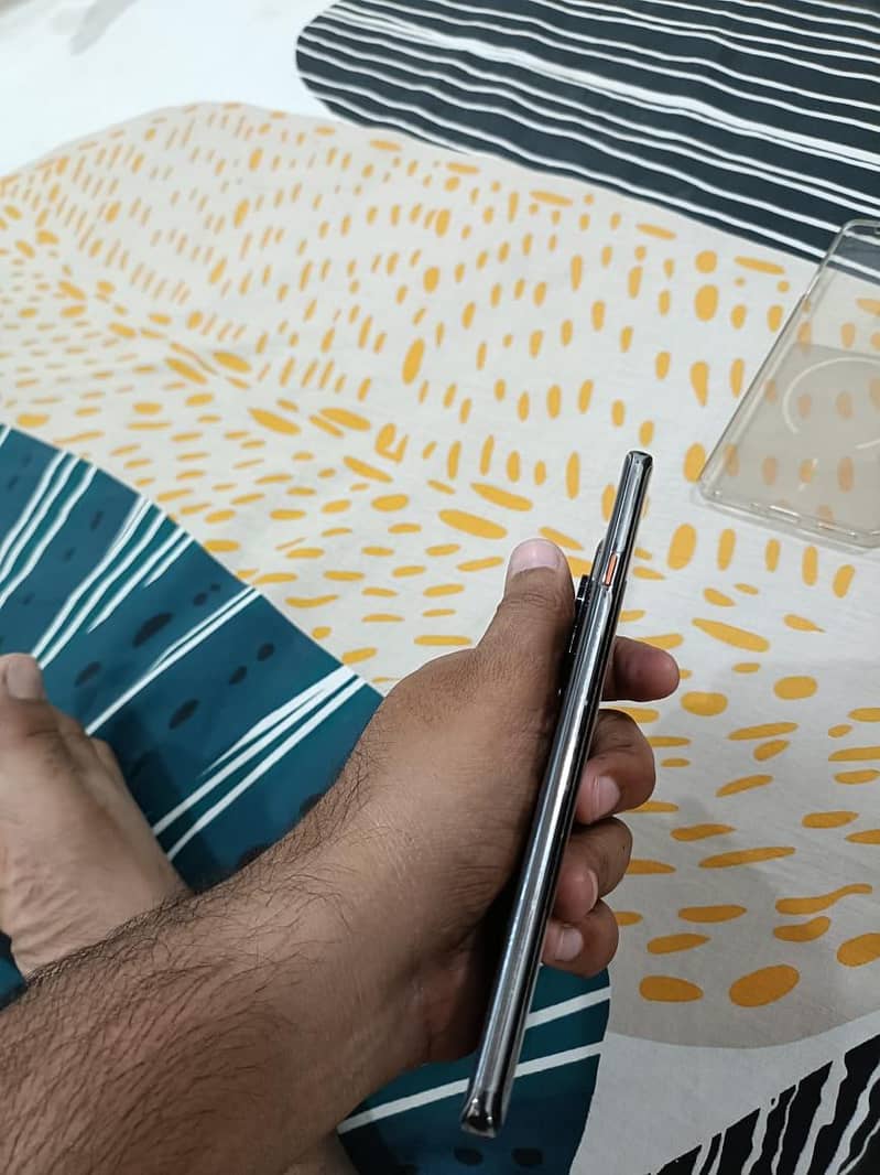 Tecno CAMON 40 Pro 5G 2