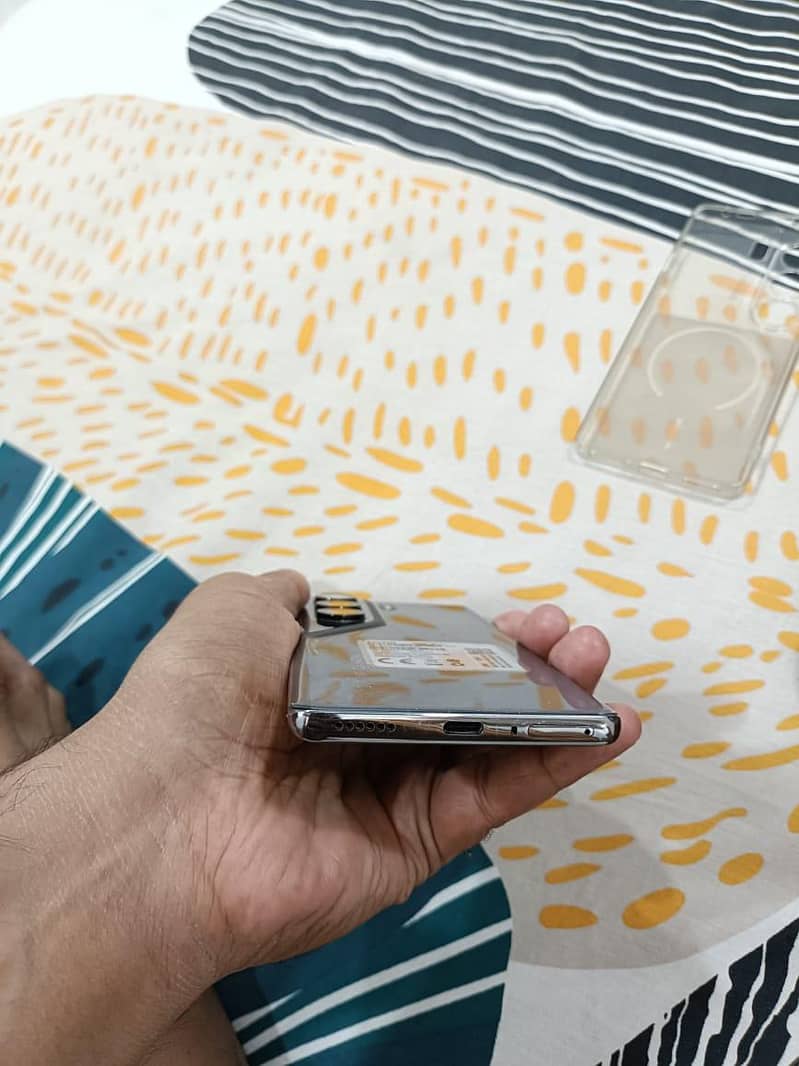 Tecno CAMON 40 Pro 5G 3