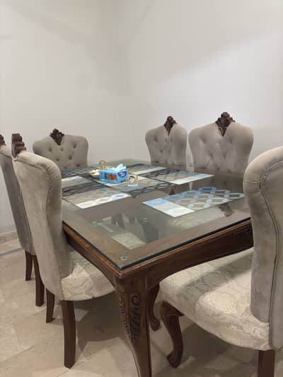 8 seater classic Victorian Dining Table set Carved Wooden Desing
