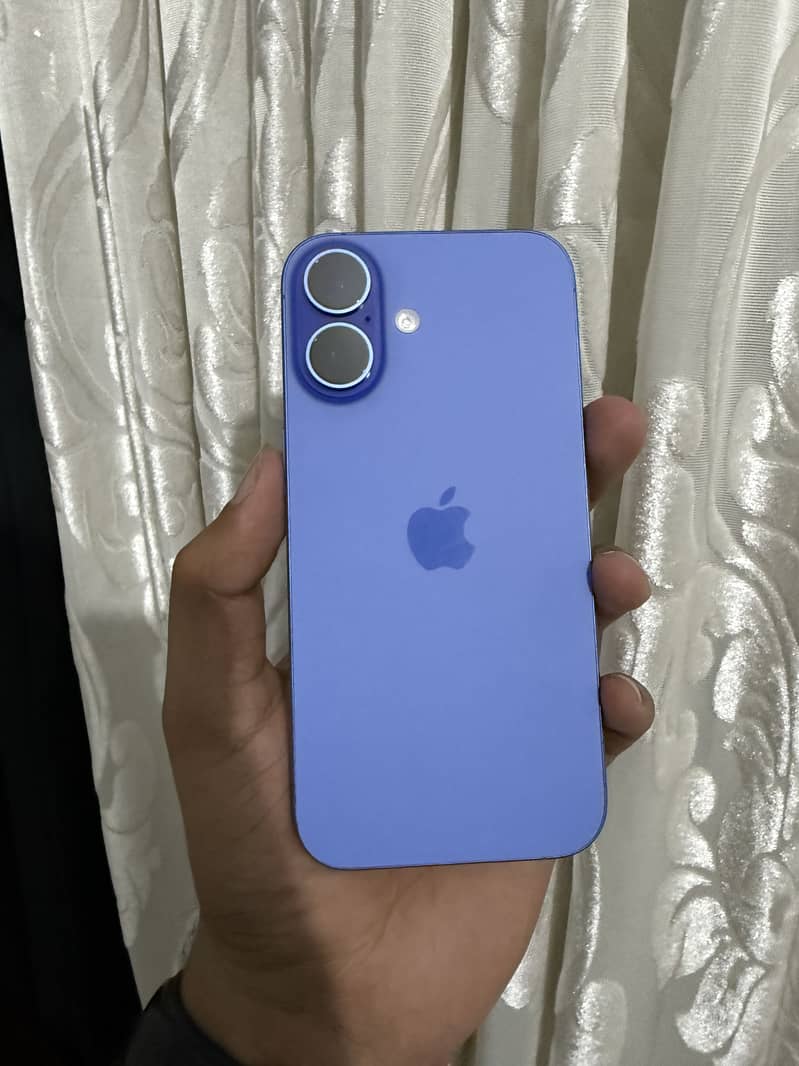 Apple iPhone 16 1