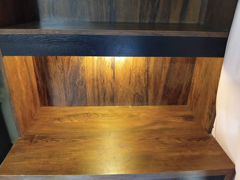 STUDY TABLE 0