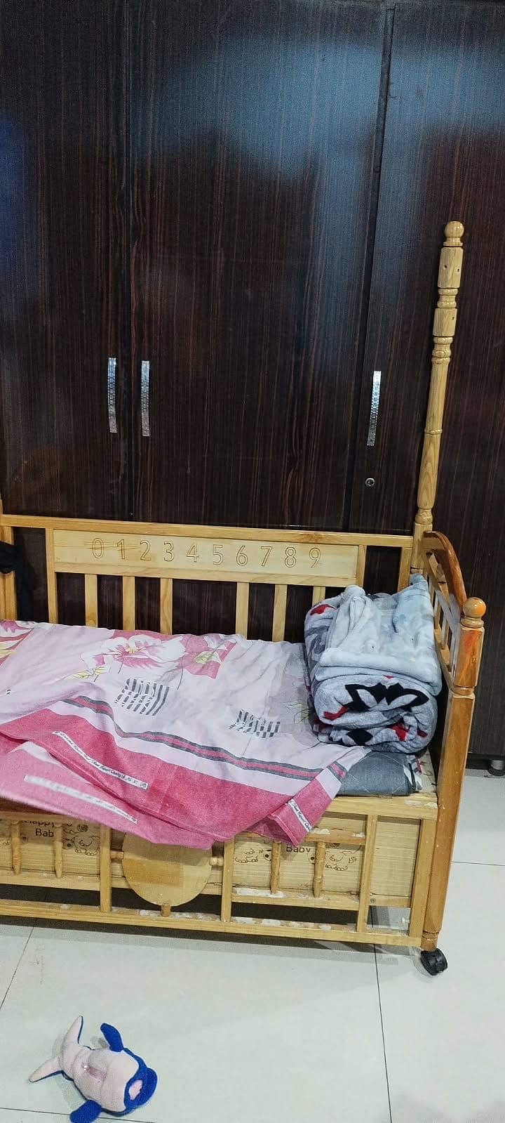 Baby cot 1