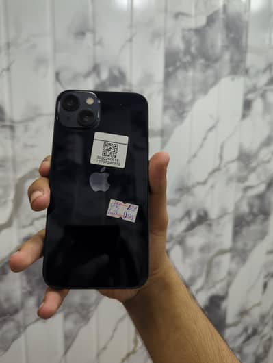 Apple iPhone 13