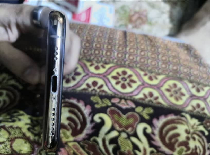 Apple iPhone XS 2