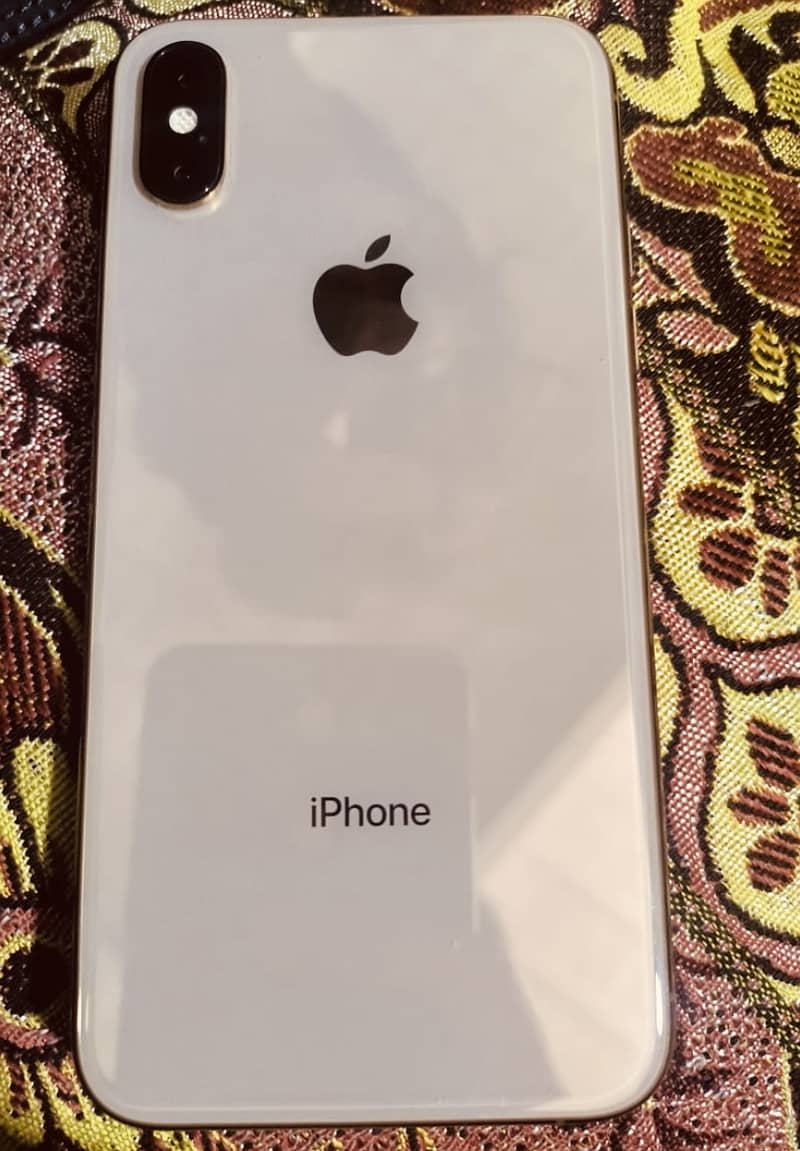 Apple iPhone XS 3