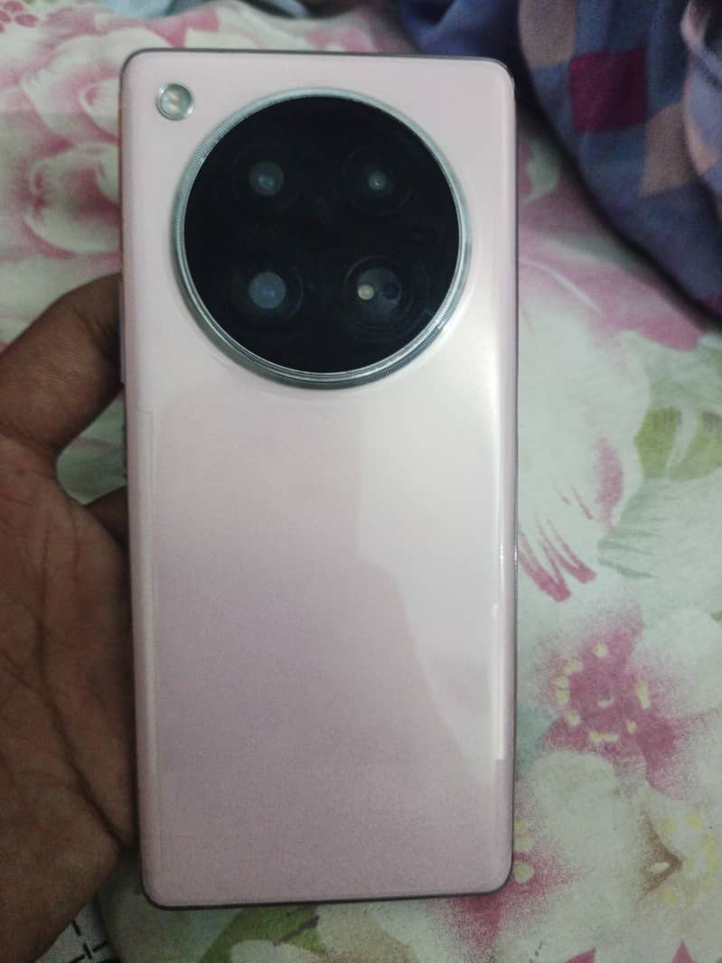 Infinix Zero 40 1
