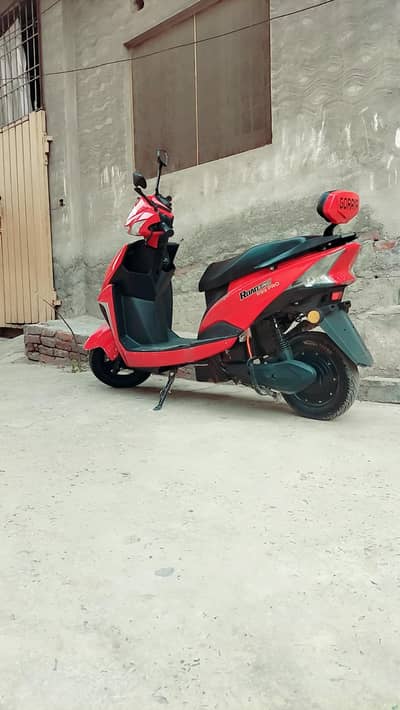 Road King R99 Pro E-Bike | Red | Excellent Condition | Ready to Ride
