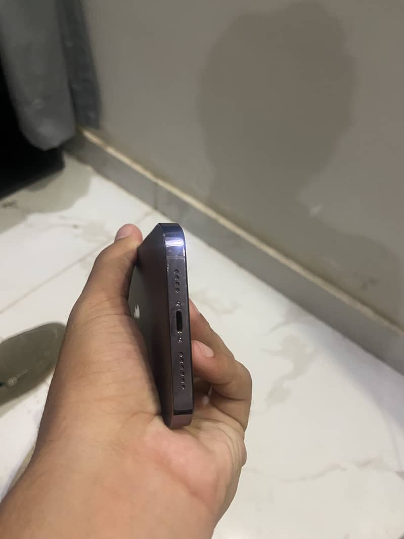Apple iPhone 14 Pro Max 4