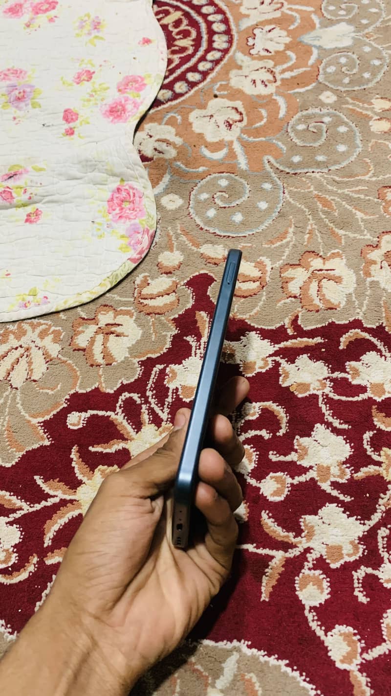 OPPO A6 0