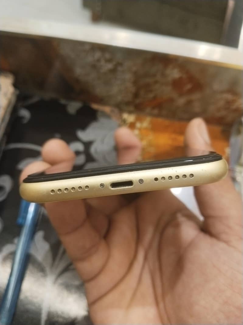 Apple iPhone 11 2