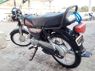 Superstar CD 70 | 2017 Model | Karachi Registered | New tyre and Rims