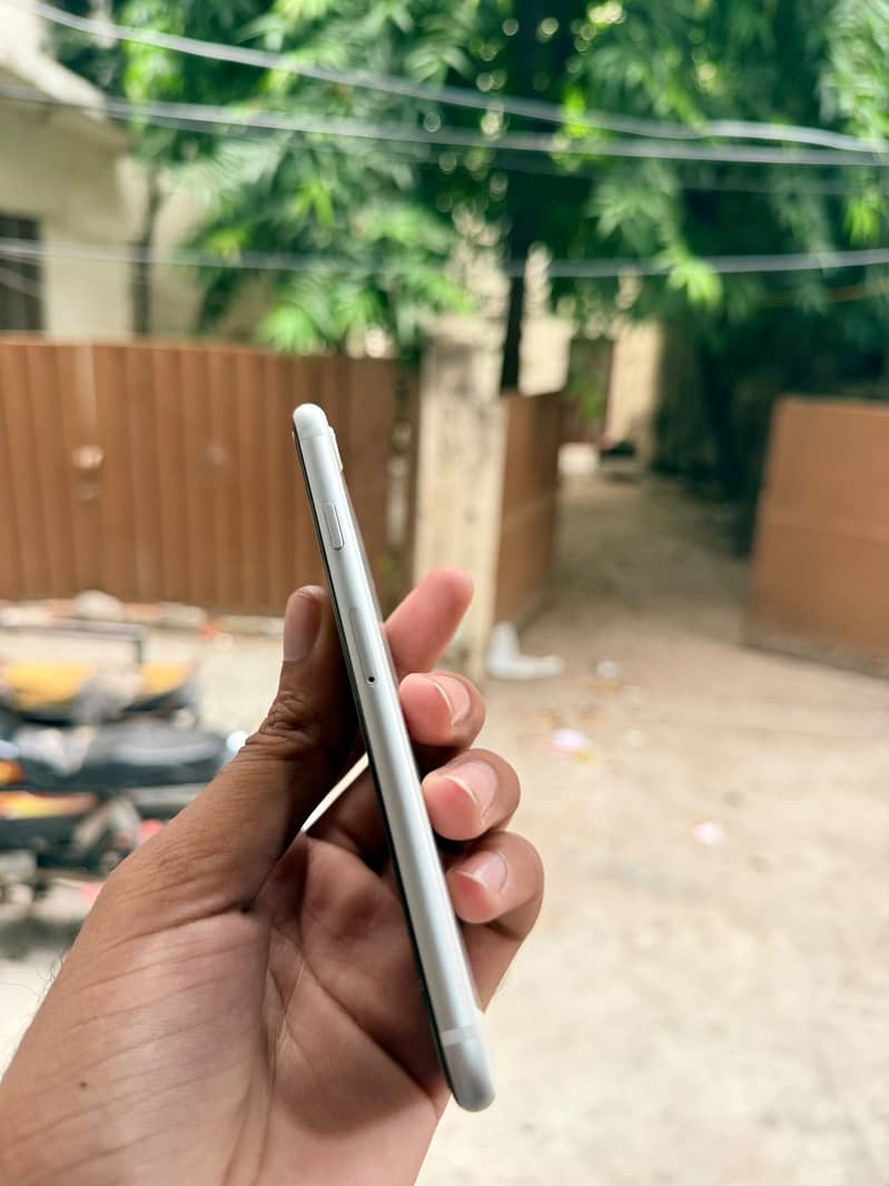 Apple iPhone SE 1