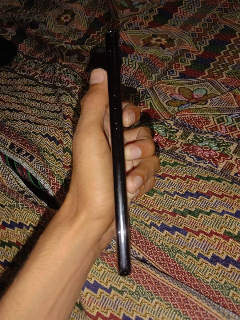 Samsung Mobile Note 8 3