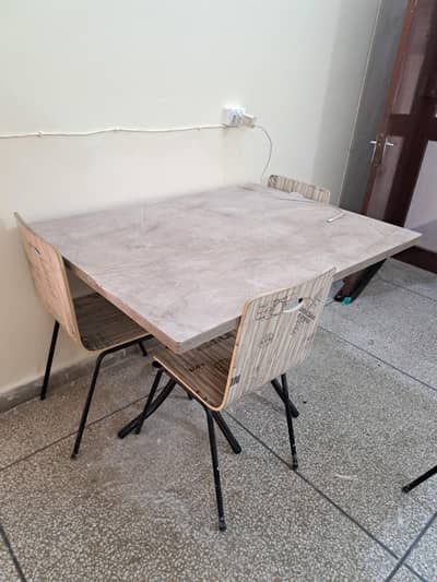 4-Seater Wooden Dining Table Set