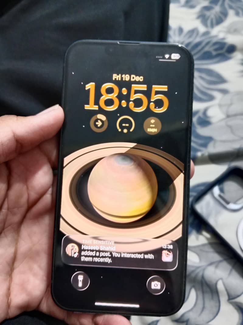 Apple iPhone 13 2