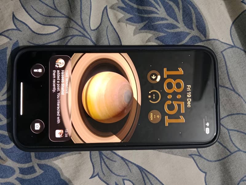 Apple iPhone 13 5