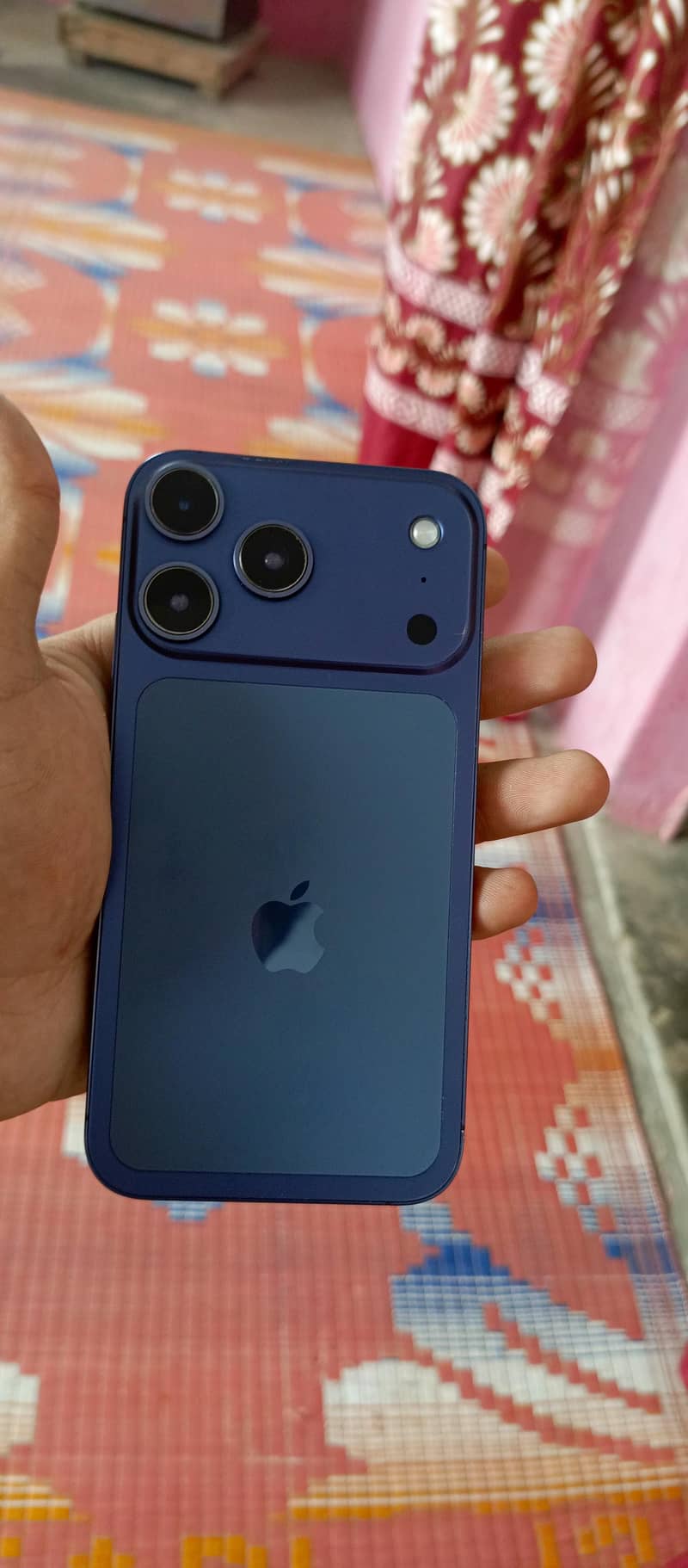 Apple iPhone XR 0