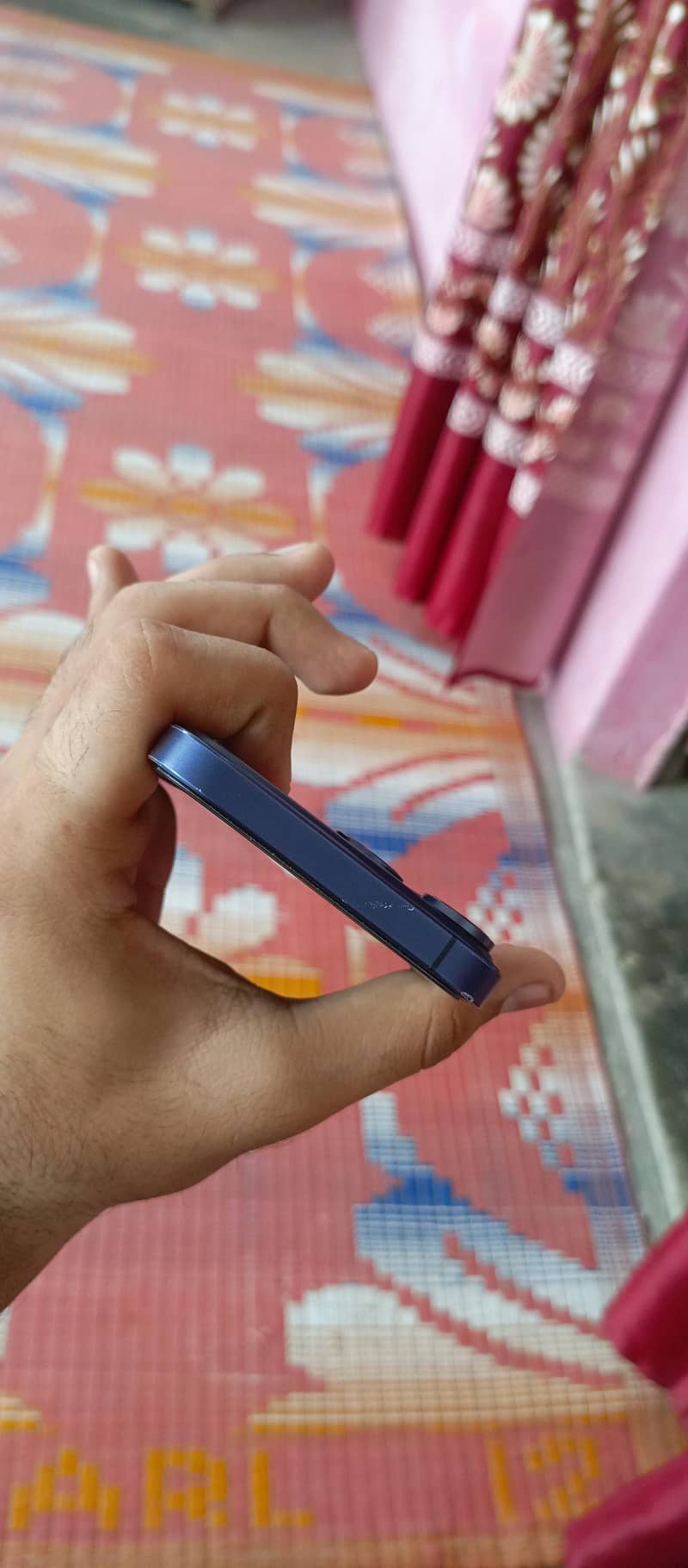 Apple iPhone XR 4