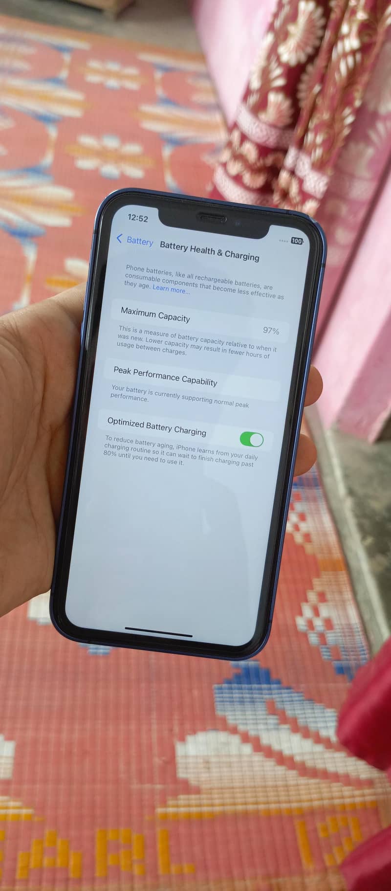 Apple iPhone XR 8