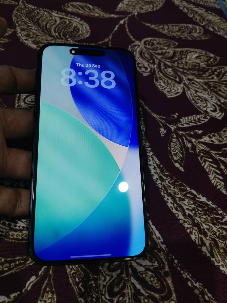 Apple iPhone 15 Pro Max 3