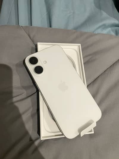 Apple iPhone 16