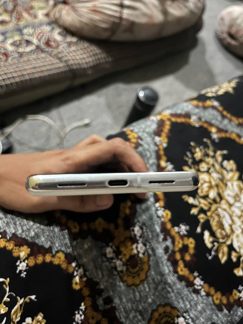 Google Pixel 7 Pro 4